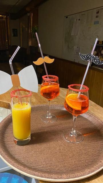 Saint-Colomban-des-Villards Hotel Restaurant De La Poste מראה חיצוני תמונה